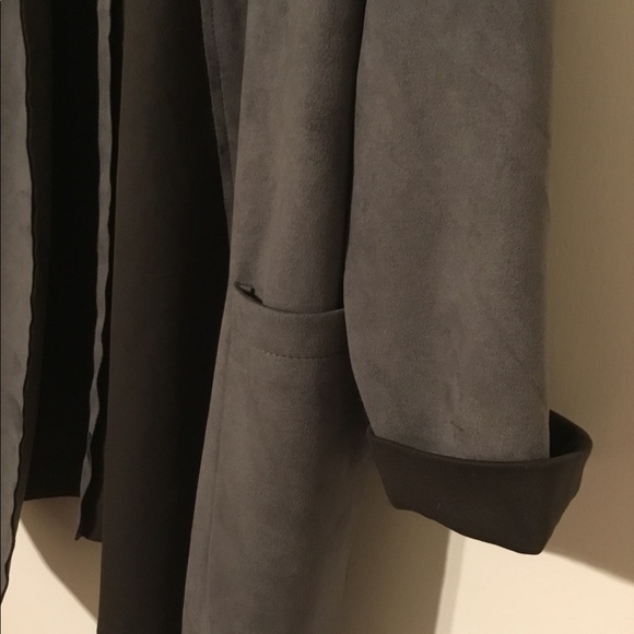 Carmen Marc Valvo faux suede grey blazer- NWOT - Picture 2 of 5